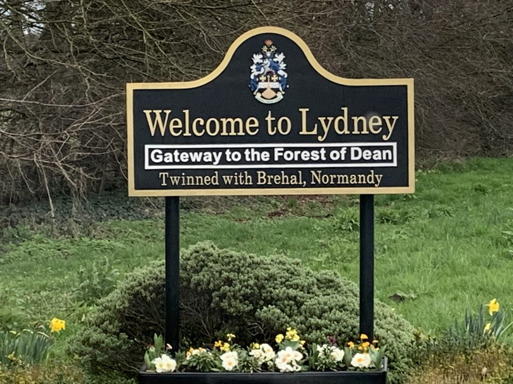 Welcome to Lydney sign – Gateway to the Forest of Dean – Oakey & Son Ltd electricians